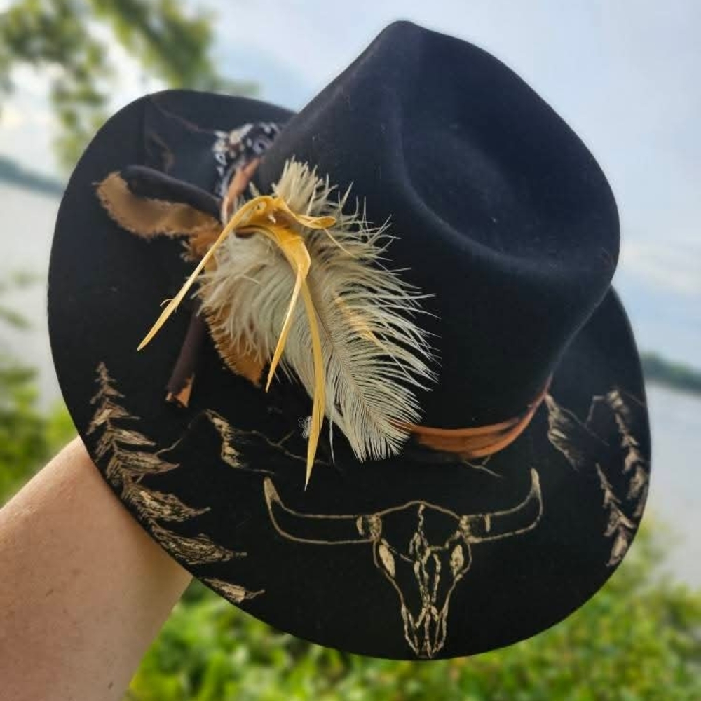 Black Western Hat with Bull Skull Design - Picture 3 of 4